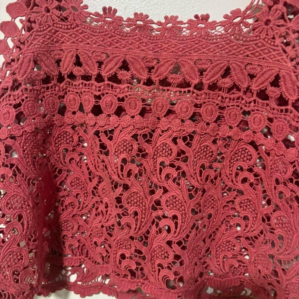 Urban Outfitters salmon color lace crotchet cropped‎ tank xs - Picture 2 of 4